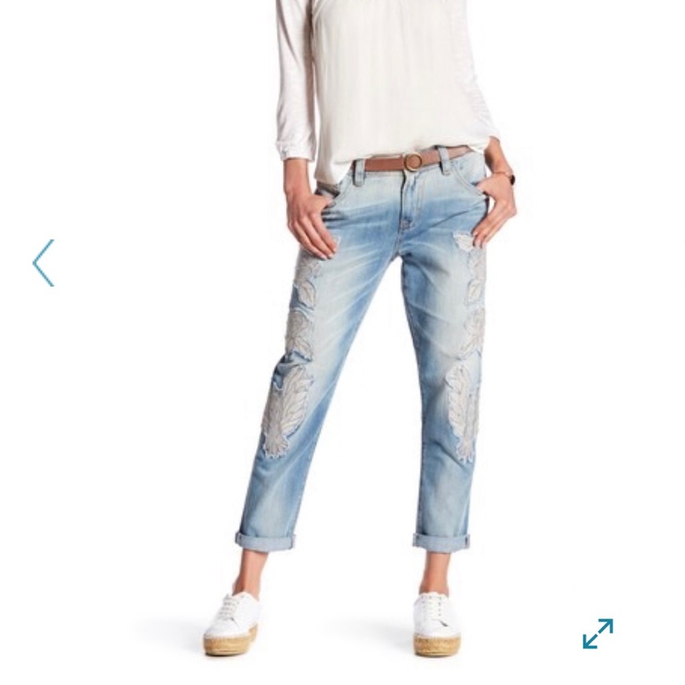 Miss Me Embroidered Boyfriend Ankle Jeans